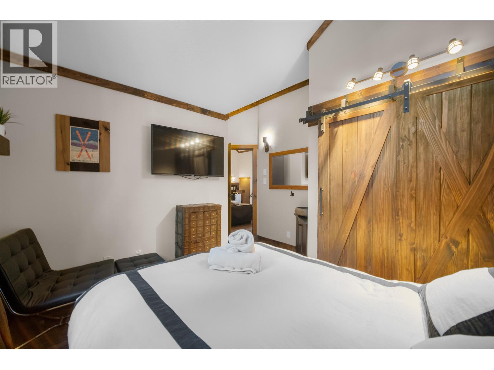 9 2200 Taylor Way, Whistler, British Columbia  V0N 1B0 - Photo 37 - R3075804