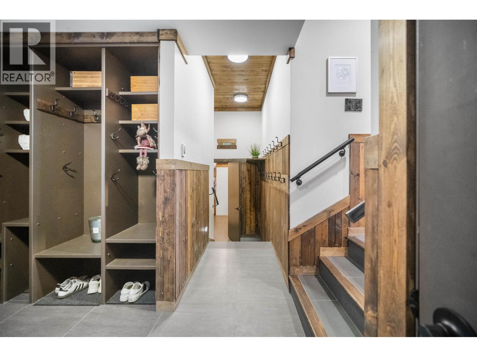 9 2200 Taylor Way, Whistler, British Columbia  V0N 1B0 - Photo 6 - R3075804