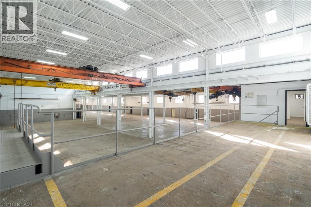 100 BURLAND Crescent Unit# A, Hamilton, Ontario