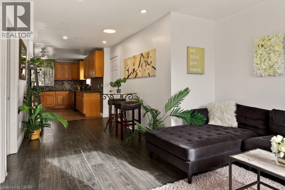 163 Hope Avenue, Hamilton, Ontario  L8H 2E7 - Photo 5 - 40796074