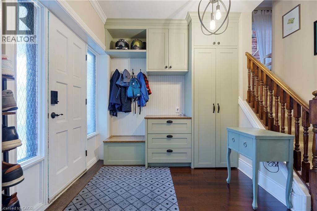 186 Balsam Avenue S Unit# Main, Hamilton, Ontario  L8M 3B8 - Photo 3 - 40795749