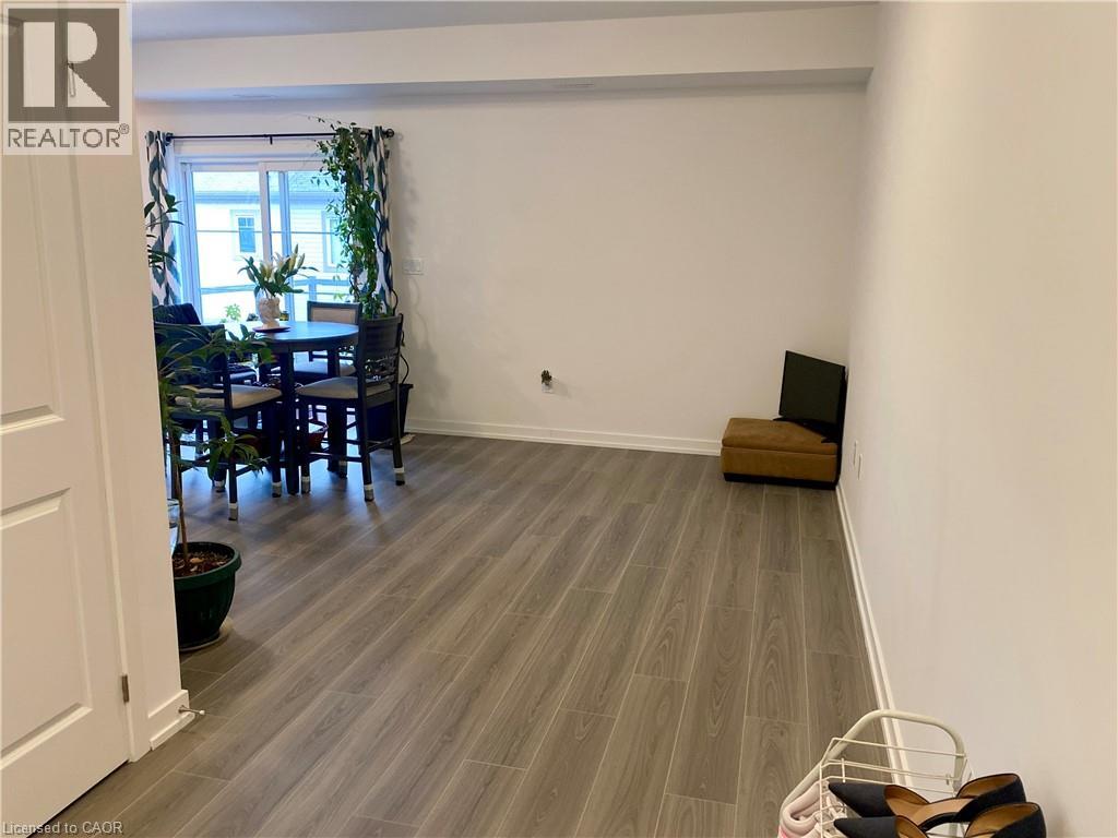 205 West Oak Trail Unit# 46, Kitchener, Ontario N2R 0R9 - Photo 4 - 40795631