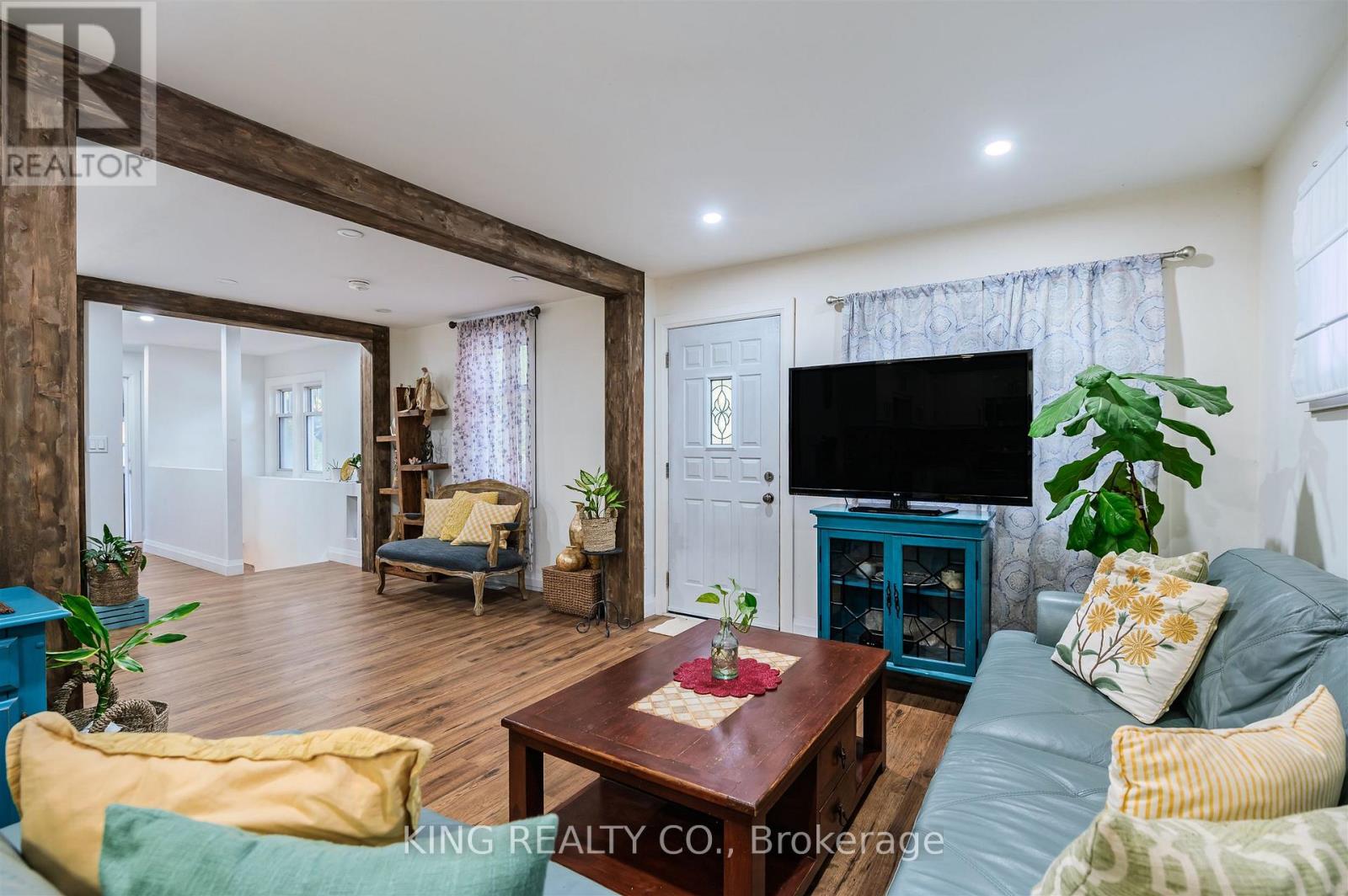 829 Athol Street, Whitby, Ontario  L1N 4A1 - Photo 2 - E12508816