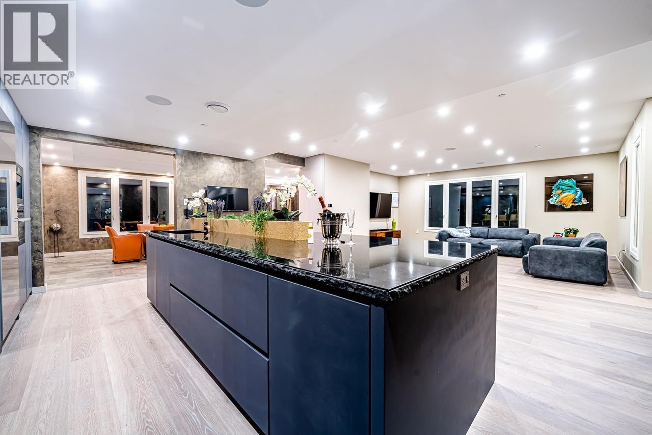 592 Craigmohr Drive, West Vancouver, British Columbia  V7S 1X2 - Photo 9 - R3075797