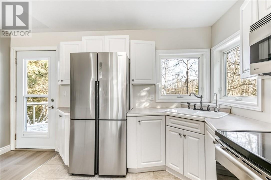 212 Albert Street, Azilda, Ontario  P0M 1B0 - Photo 20 - 2125978