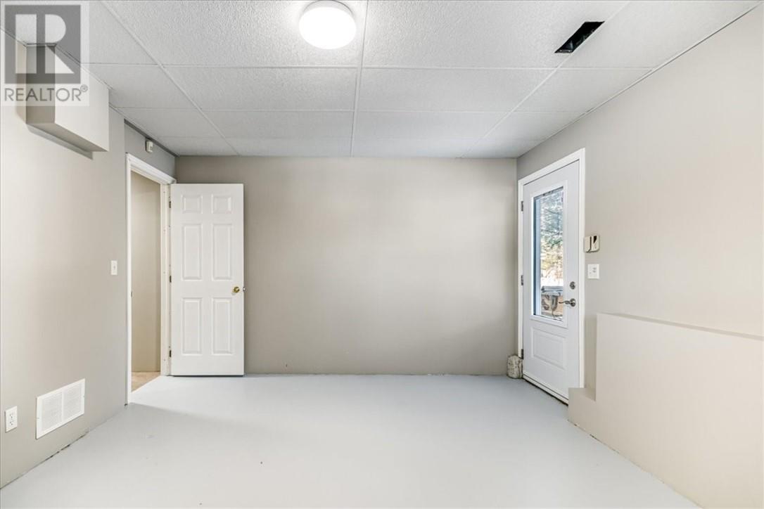 212 Albert Street, Azilda, Ontario  P0M 1B0 - Photo 35 - 2125978