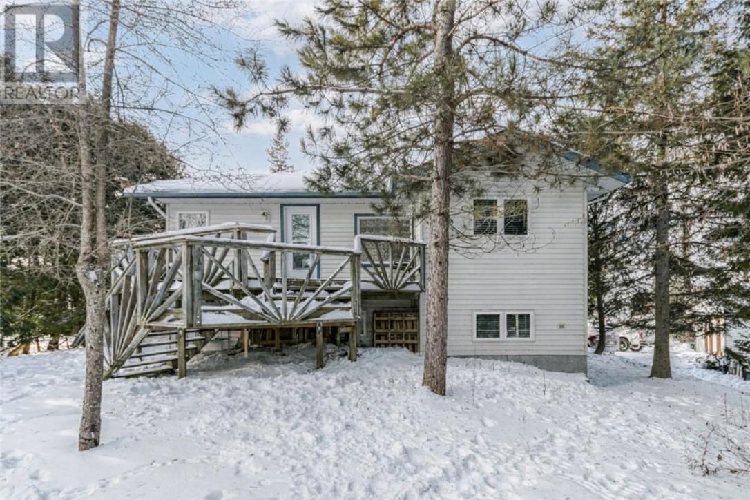 212 Albert Street, Azilda, Ontario  P0M 1B0 - Photo 7 - 2125978