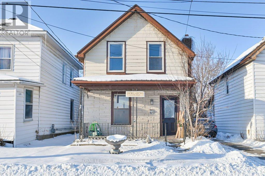 431 Main Street, Deseronto, Ontario  K0K 1X0 - Photo 2 - X12566910