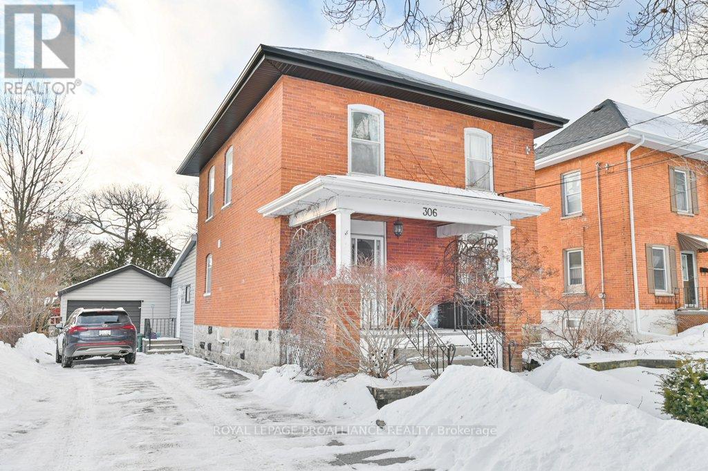 306 Bleecker Avenue, Belleville, Ontario  K8N 3V4 - Photo 4 - X12629272