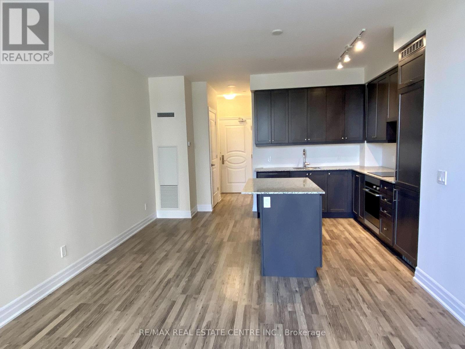 222 - 9075 Jane Street, Vaughan (Concord), Ontario  L4K 0L7 - Photo 5 - N12663104