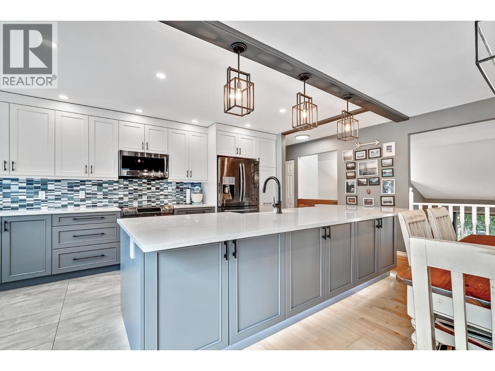 24810 118b Avenue, Maple Ridge, British Columbia  V4R 1Z2 - Photo 6 - R3068205