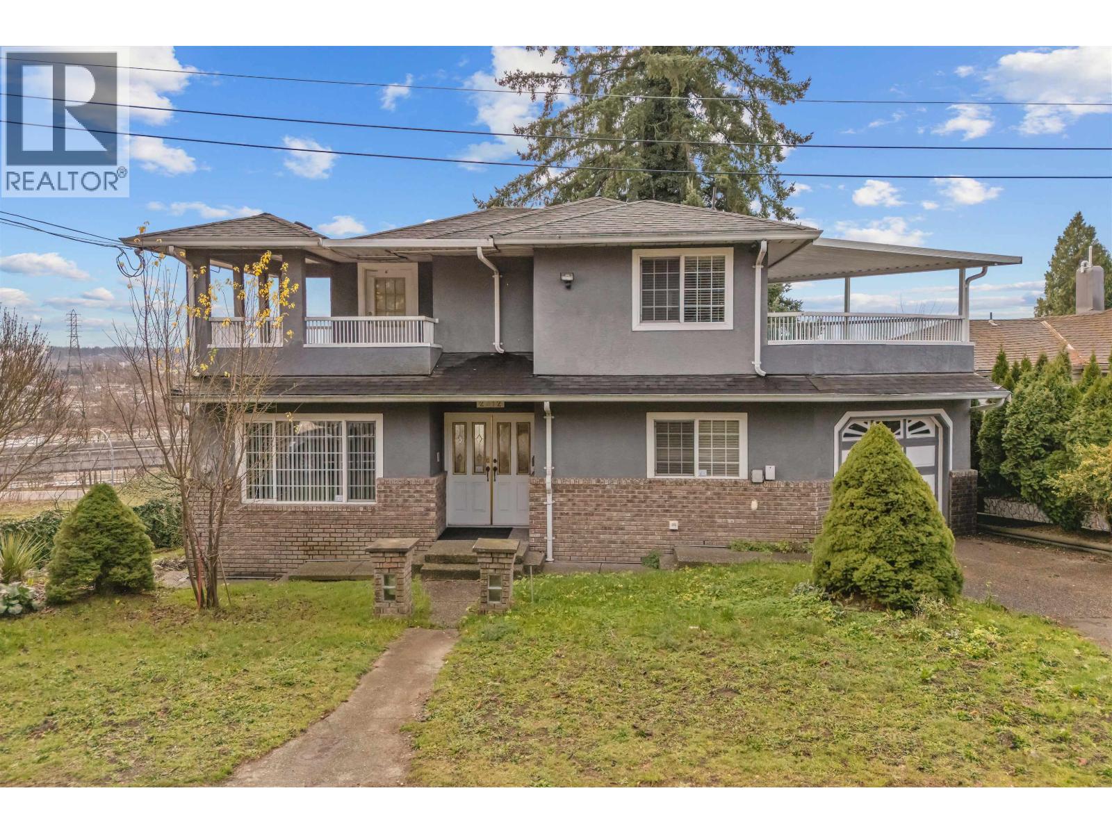2312 Marine Drive, New Westminster, British Columbia  V3M 2H7 - Photo 1 - R3074882