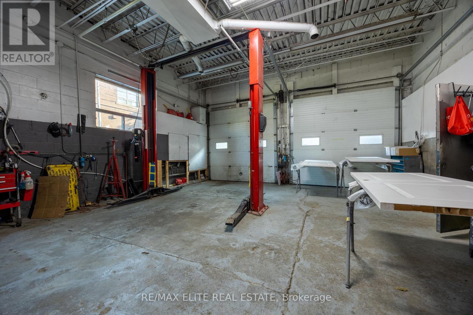 20 Jenet Avenue, Toronto, Ontario  M6H 1R4 - Photo 21 - W12663024