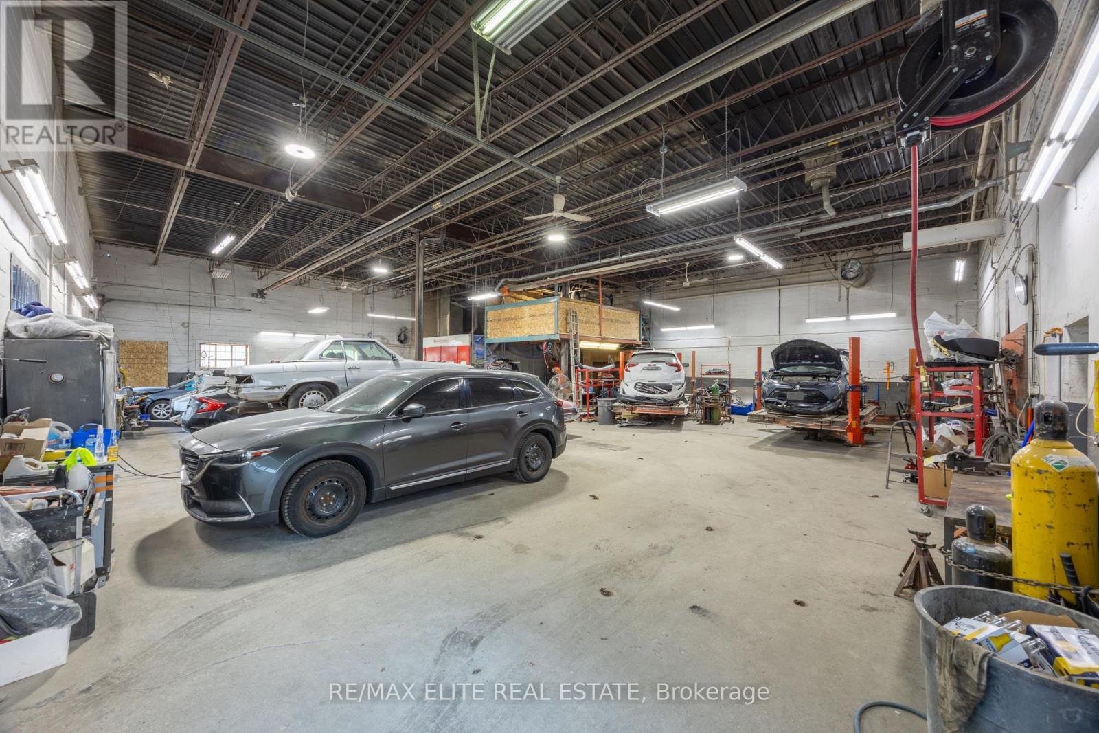 20 Jenet Avenue, Toronto, Ontario  M6H 1R4 - Photo 22 - W12663024