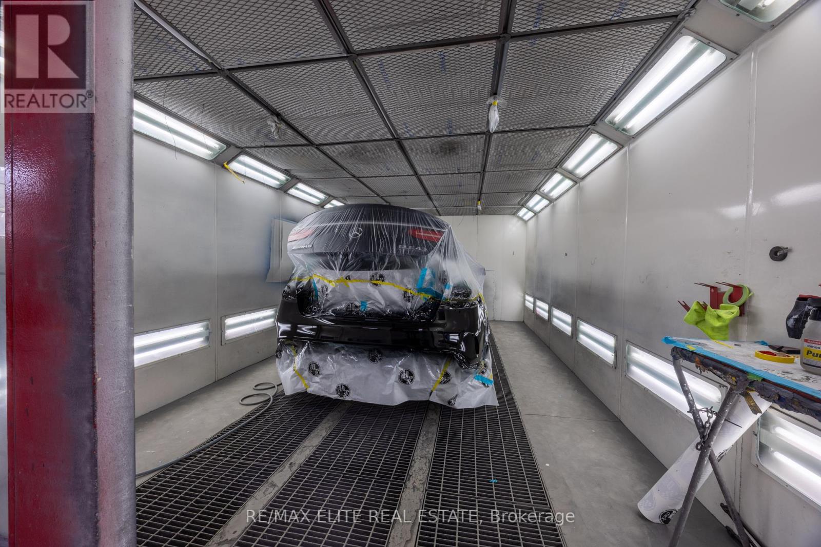 20 Jenet Avenue, Toronto, Ontario  M6H 1R4 - Photo 29 - W12663024