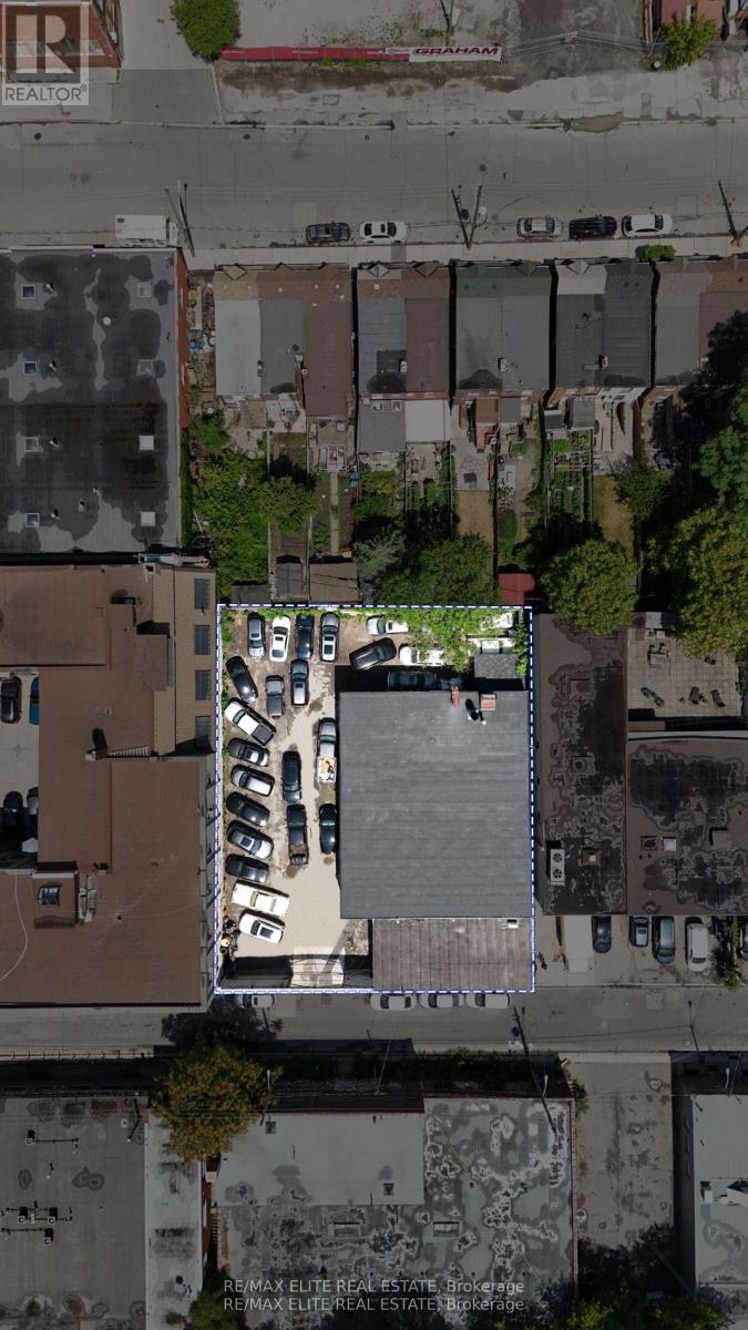 20 Jenet Avenue, Toronto, Ontario  M6H 1R4 - Photo 3 - W12663024