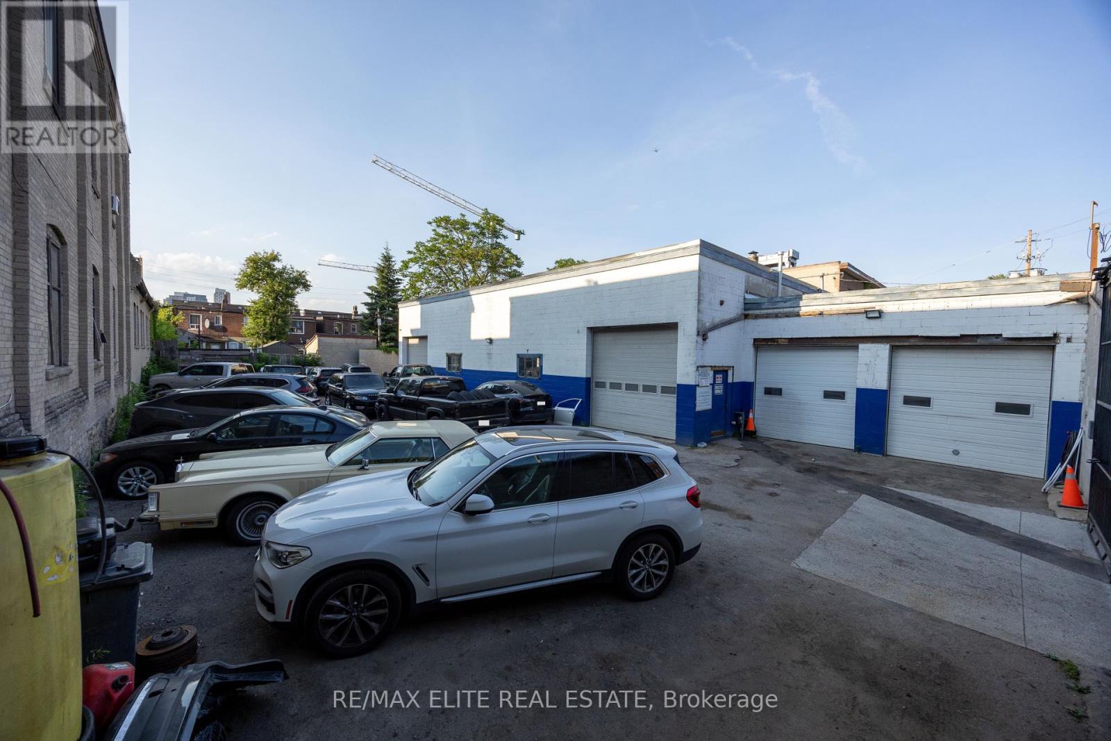 20 Jenet Avenue, Toronto, Ontario  M6H 1R4 - Photo 33 - W12663024