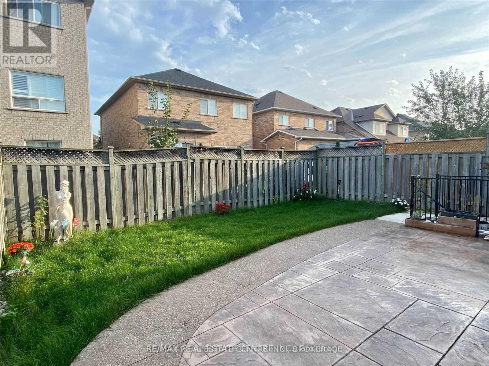 3804 Talias Crescent, Mississauga, Ontario  L5M 6L5 - Photo 10 - W12663130