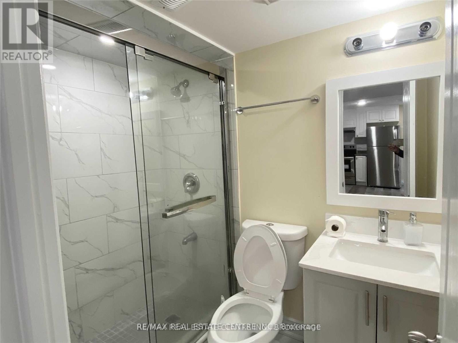 3804 Talias Crescent, Mississauga, Ontario  L5M 6L5 - Photo 5 - W12663130