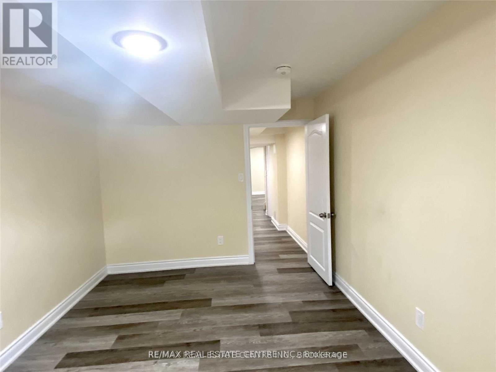 3804 Talias Crescent, Mississauga, Ontario  L5M 6L5 - Photo 7 - W12663130