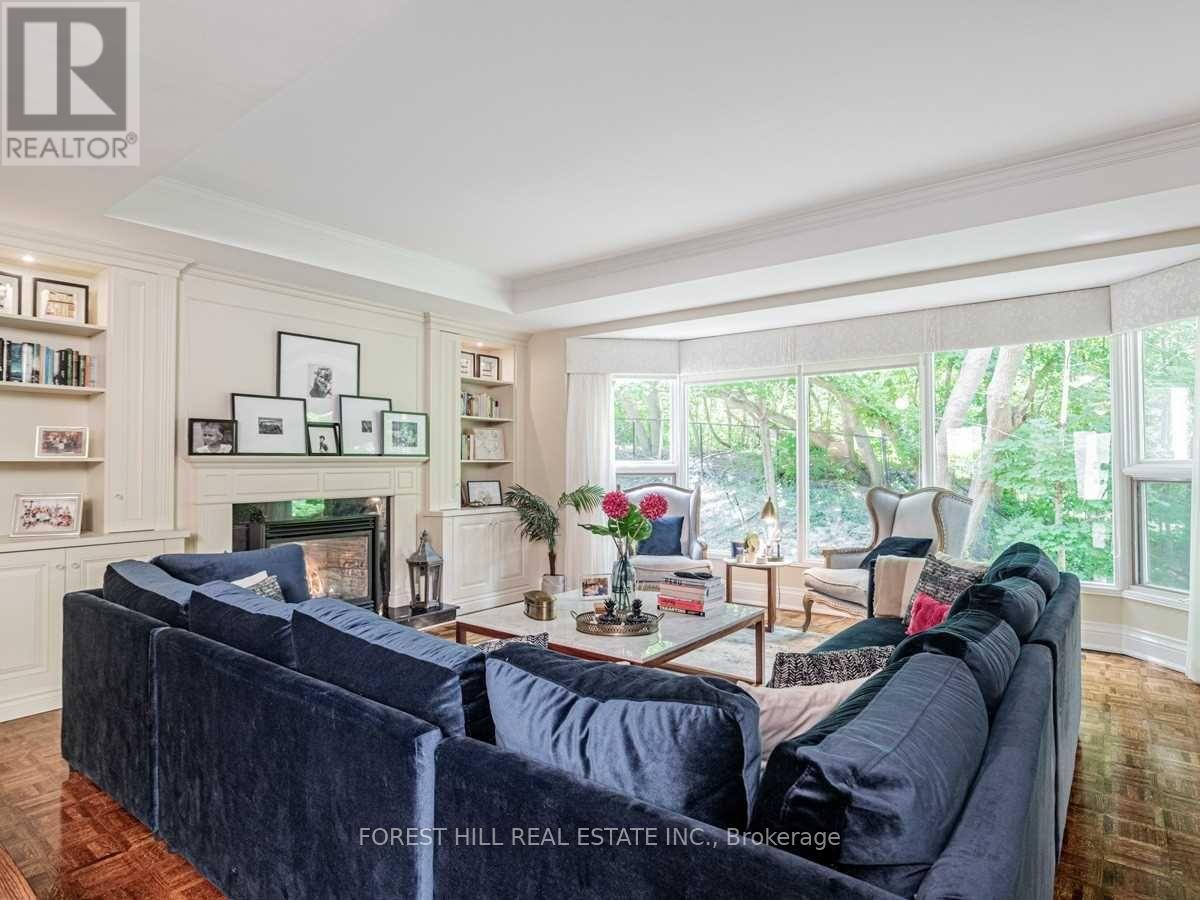 49 Lower Village Gate, Toronto, Ontario  M5P 3L7 - Photo 11 - C12662842