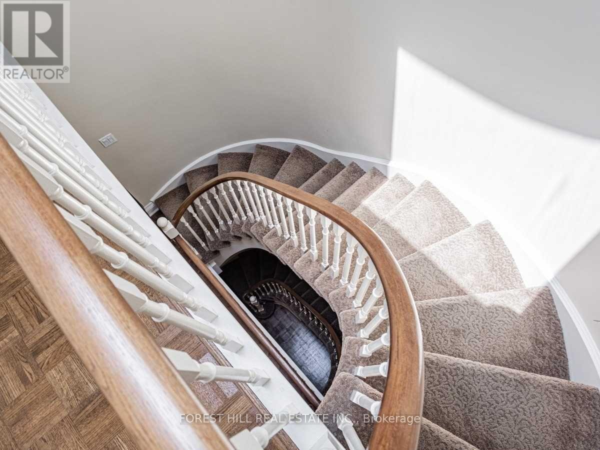 49 Lower Village Gate, Toronto, Ontario  M5P 3L7 - Photo 16 - C12662842