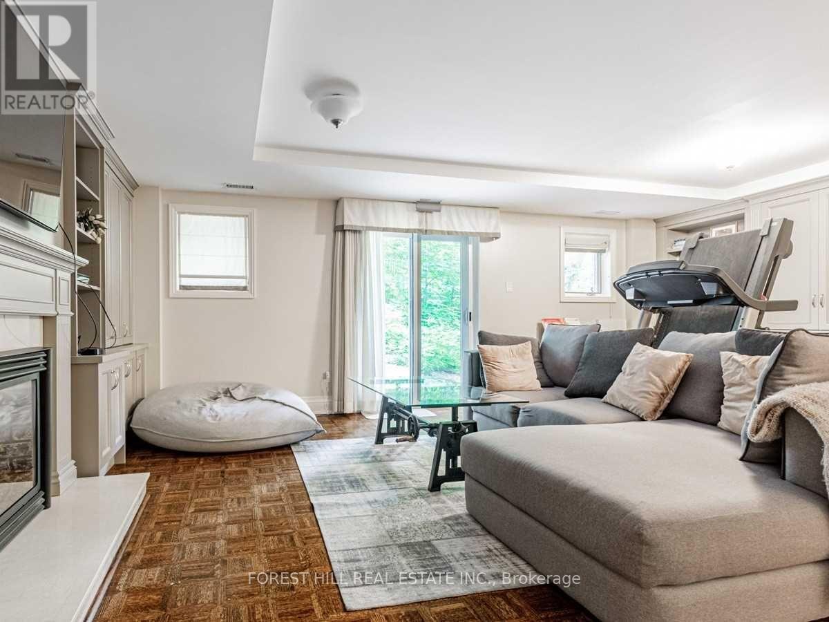 49 Lower Village Gate, Toronto, Ontario  M5P 3L7 - Photo 26 - C12662842