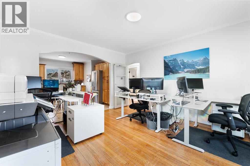 313 Ross Avenue, Cochrane, Alberta  T4C 1C9 - Photo 4 - A2276140