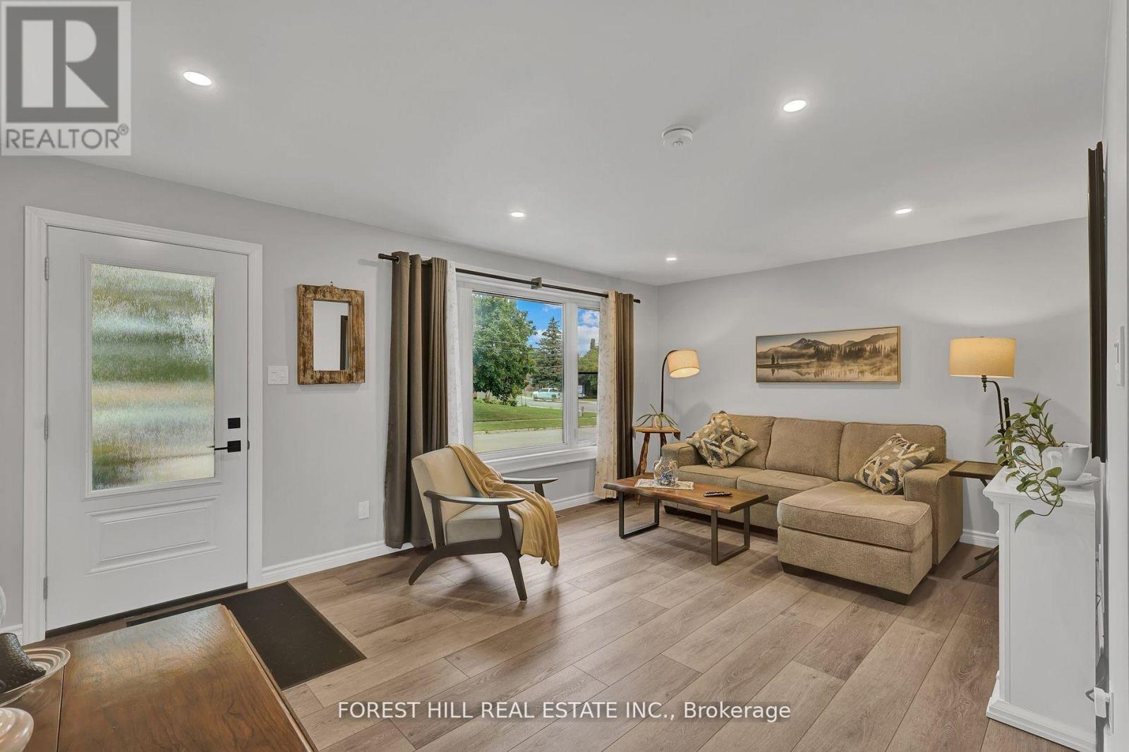 MAIN - 3 WILSON AVENUE, Kawartha Lakes, Ontario