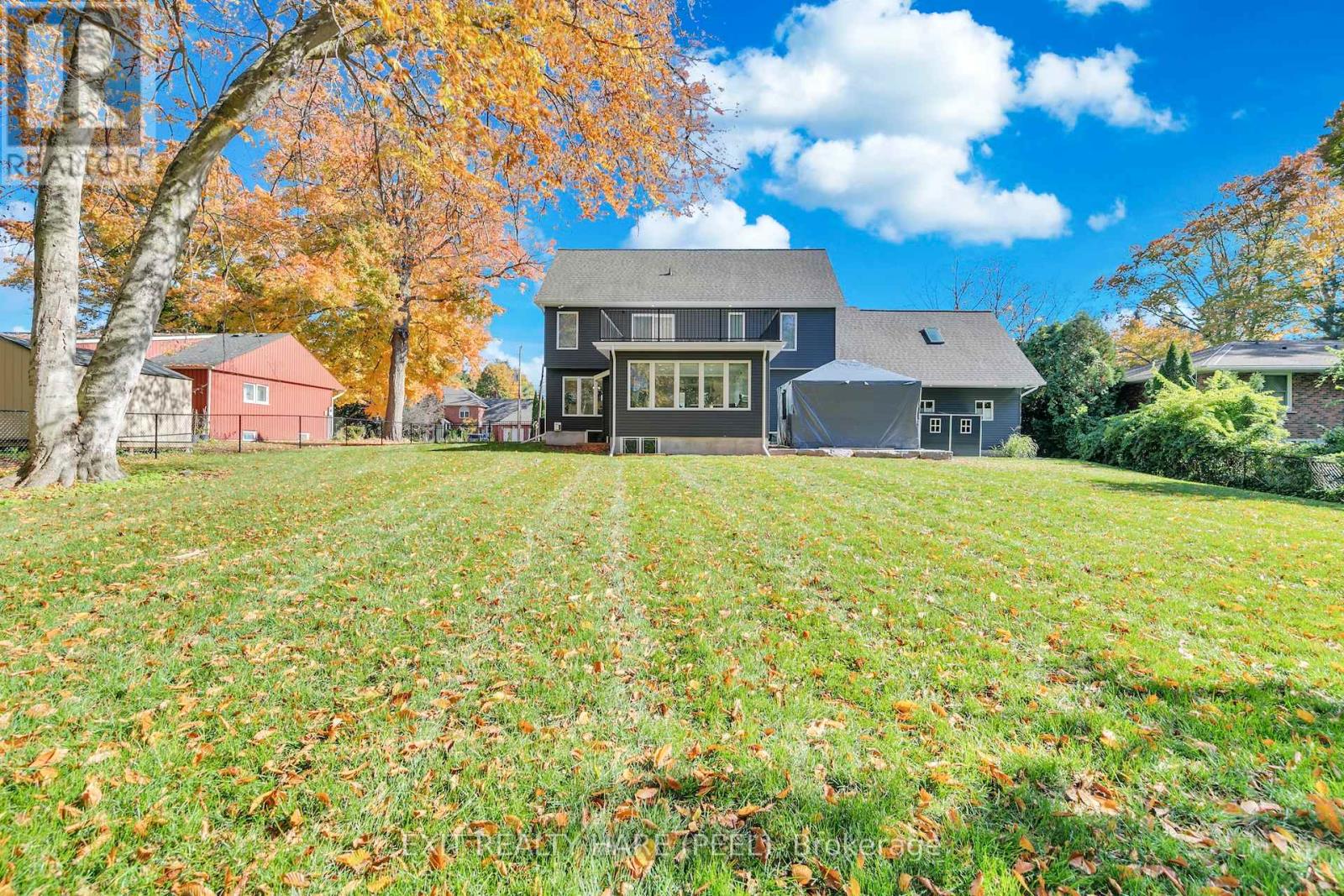 990 Haist Street, Pelham, Ontario  L0S 1E4 - Photo 49 - X12663050