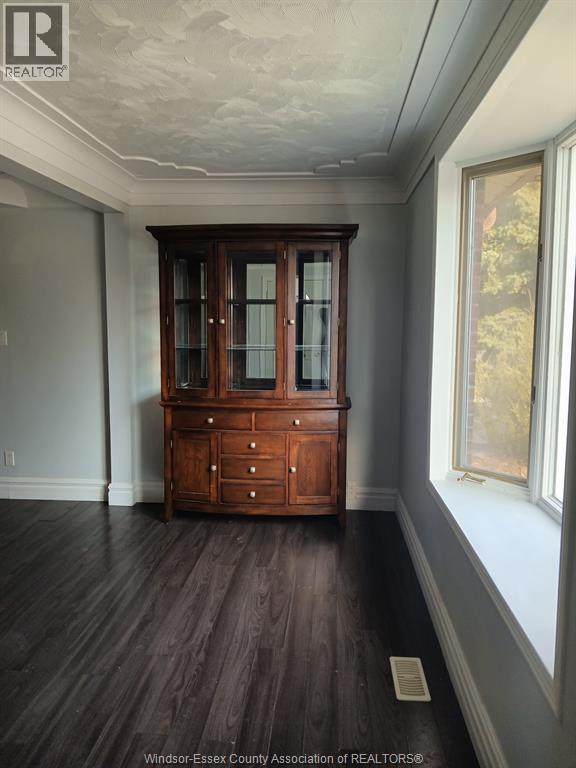 1066 Shepherd East, Windsor, Ontario  N8X 2L7 - Photo 3 - 26000184