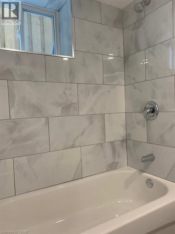 17 Mayflower Street Unit# Lower, Hamilton, Ontario  L8L 2K5 - Photo 5 - 40796128