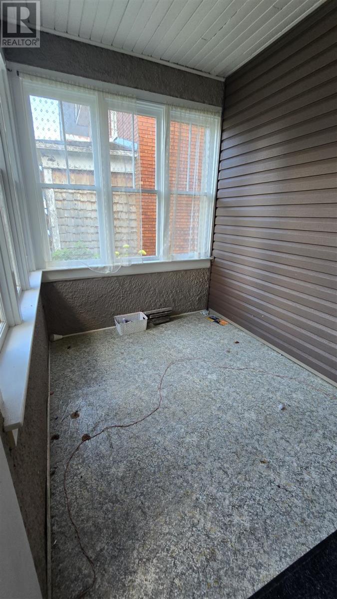 145 Albert St W, Sault Ste. Marie, Ontario  P6A 1B5 - Photo 4 - SM253243