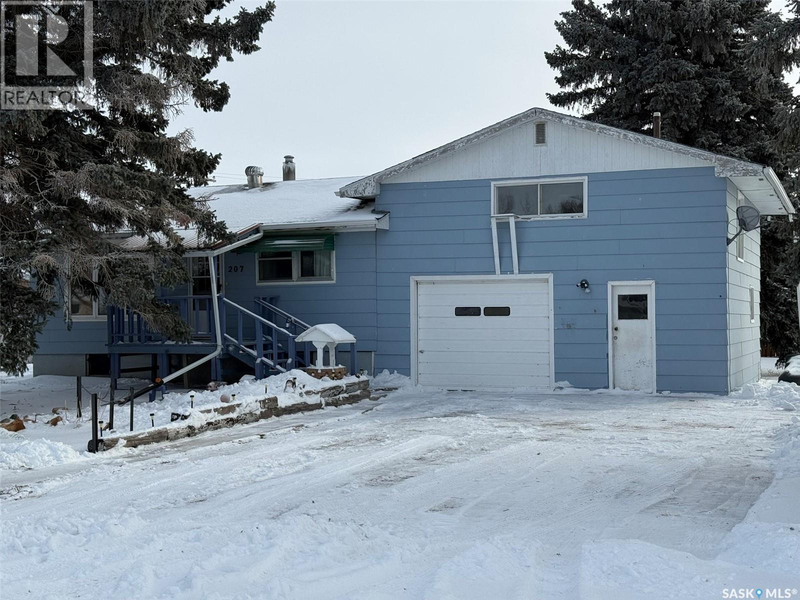 209 Francis STREET, francis, Saskatchewan