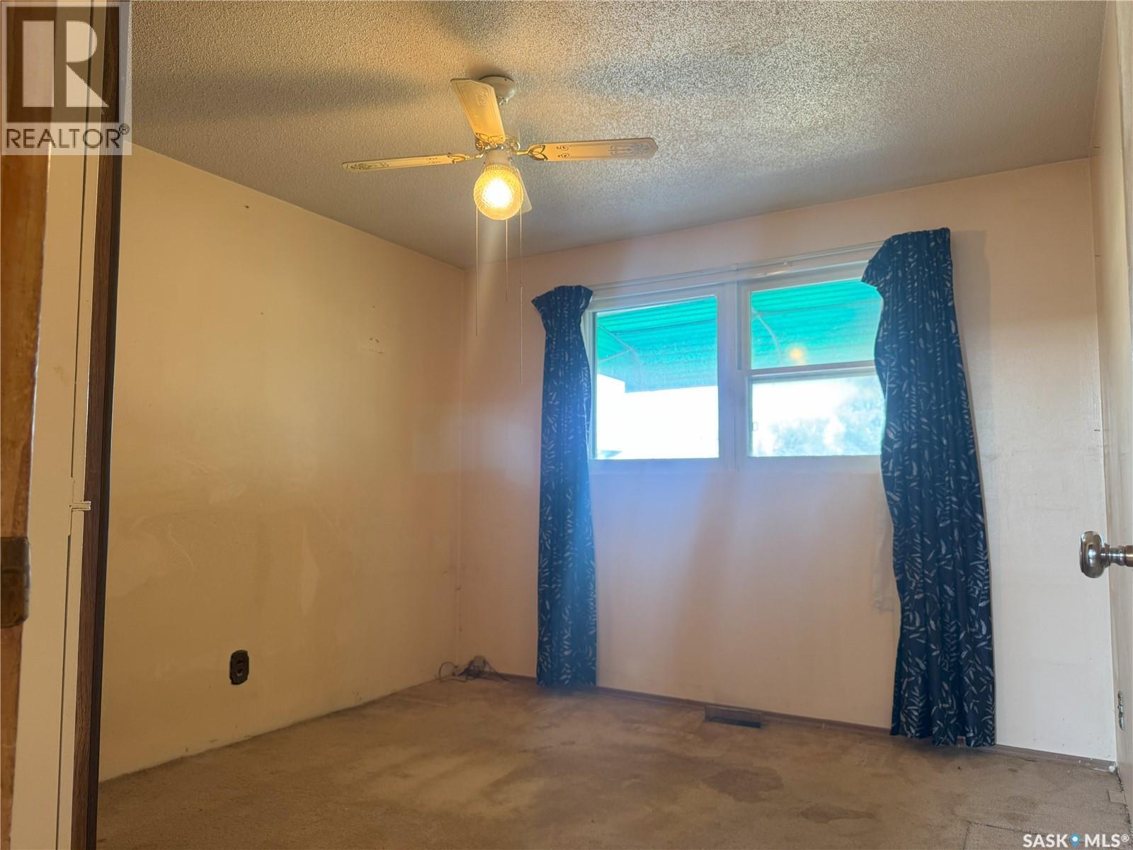 209 Francis Street, Francis, Saskatchewan  S0G 1V0 - Photo 10 - SK017132