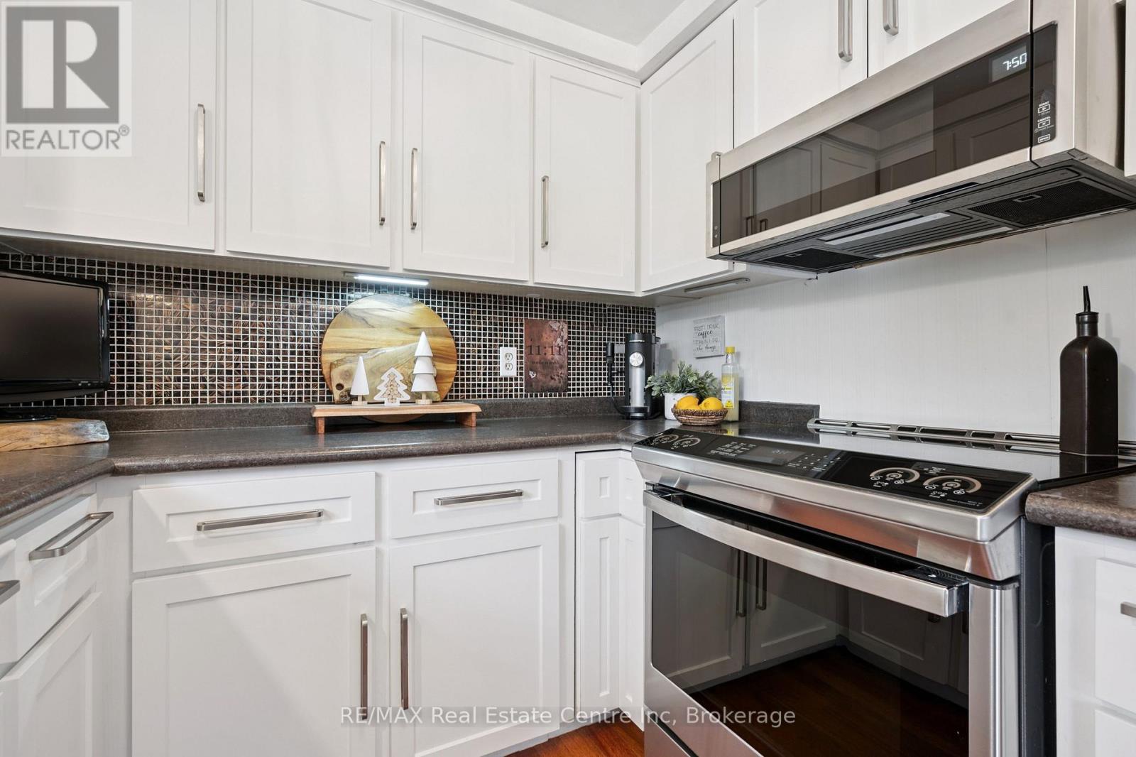 53 Rochelle Drive, Guelph (Willow West/sugarbush/west Acres), Ontario  N1K 1L1 - Photo 16 - X12663310