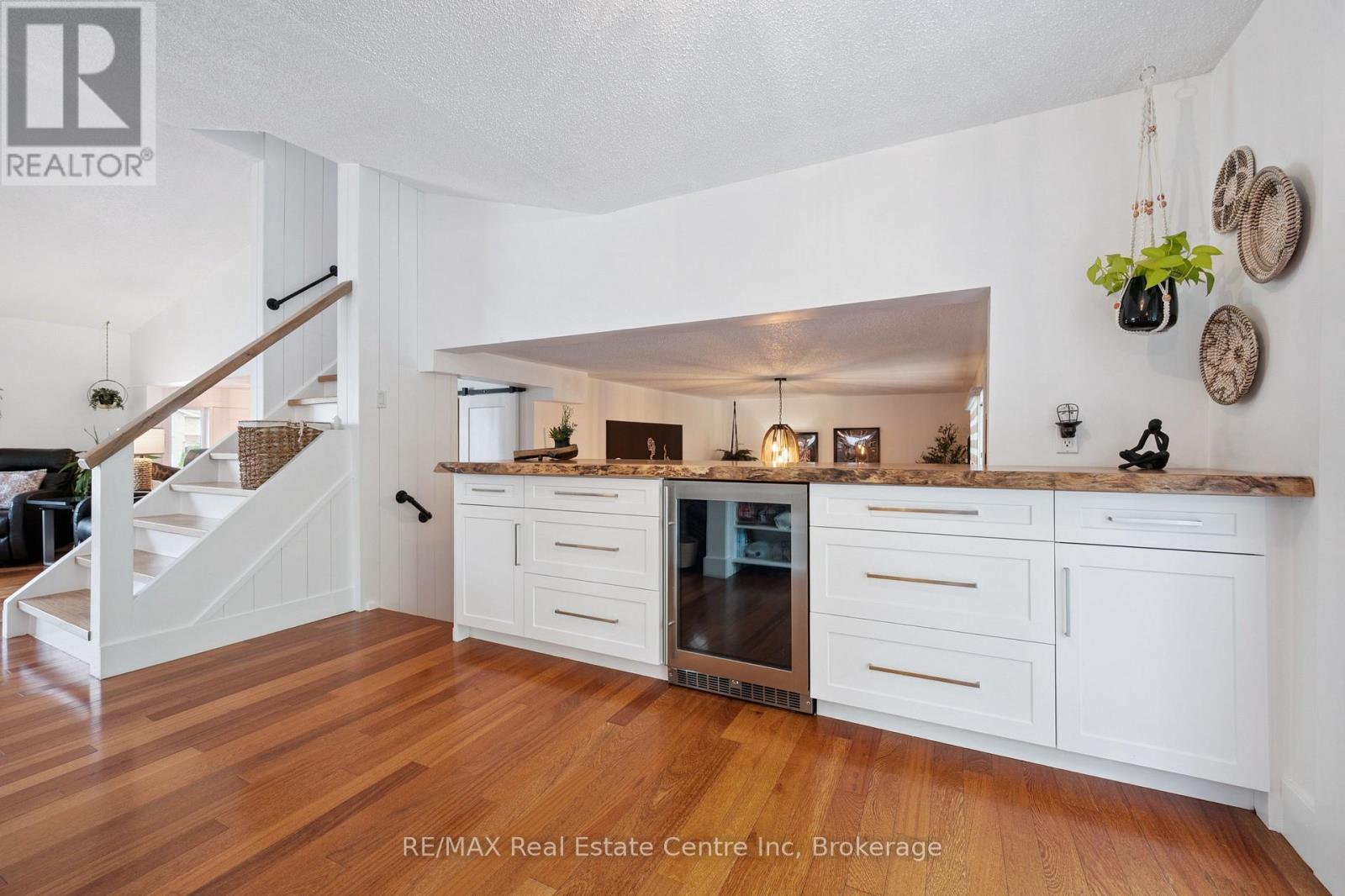 53 Rochelle Drive, Guelph (Willow West/sugarbush/west Acres), Ontario  N1K 1L1 - Photo 18 - X12663310