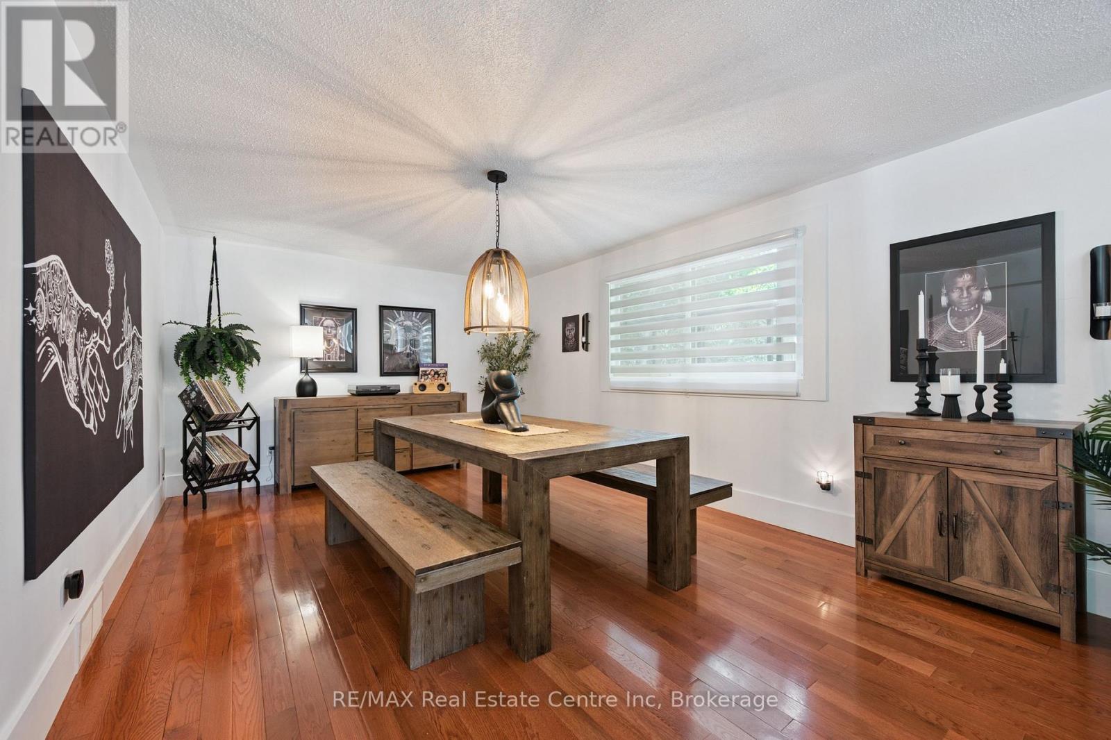 53 Rochelle Drive, Guelph (Willow West/sugarbush/west Acres), Ontario  N1K 1L1 - Photo 19 - X12663310