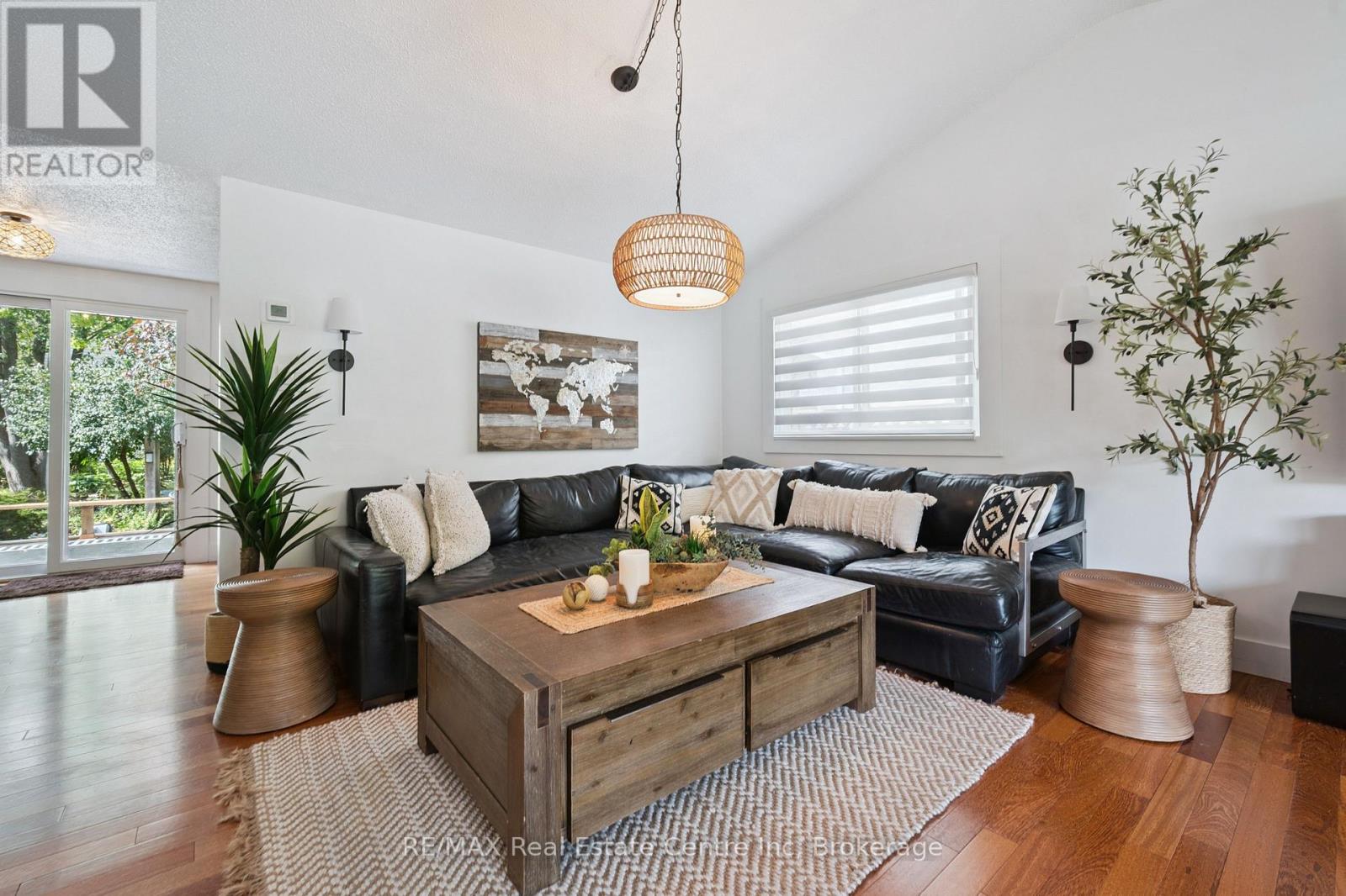 53 Rochelle Drive, Guelph (Willow West/sugarbush/west Acres), Ontario  N1K 1L1 - Photo 9 - X12663310