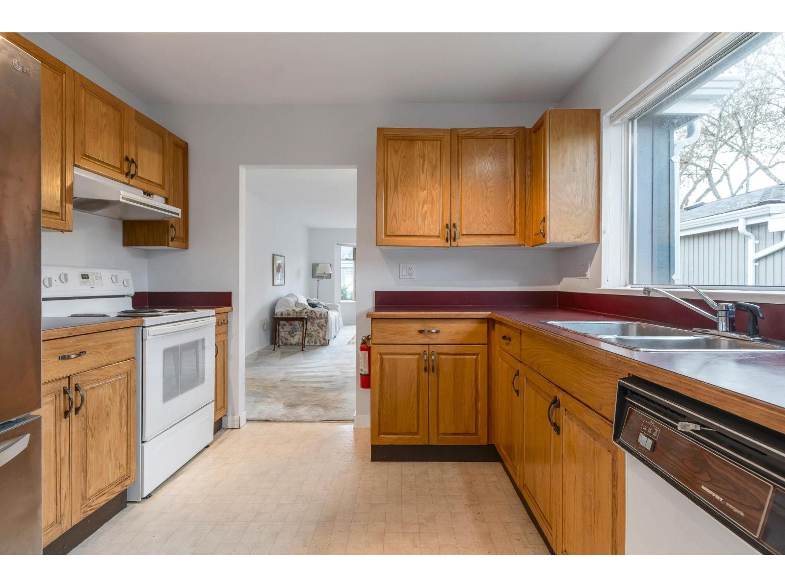 114 14271 18a Avenue, Surrey, British Columbia V4A 7N8 - Photo 14 - R3075399