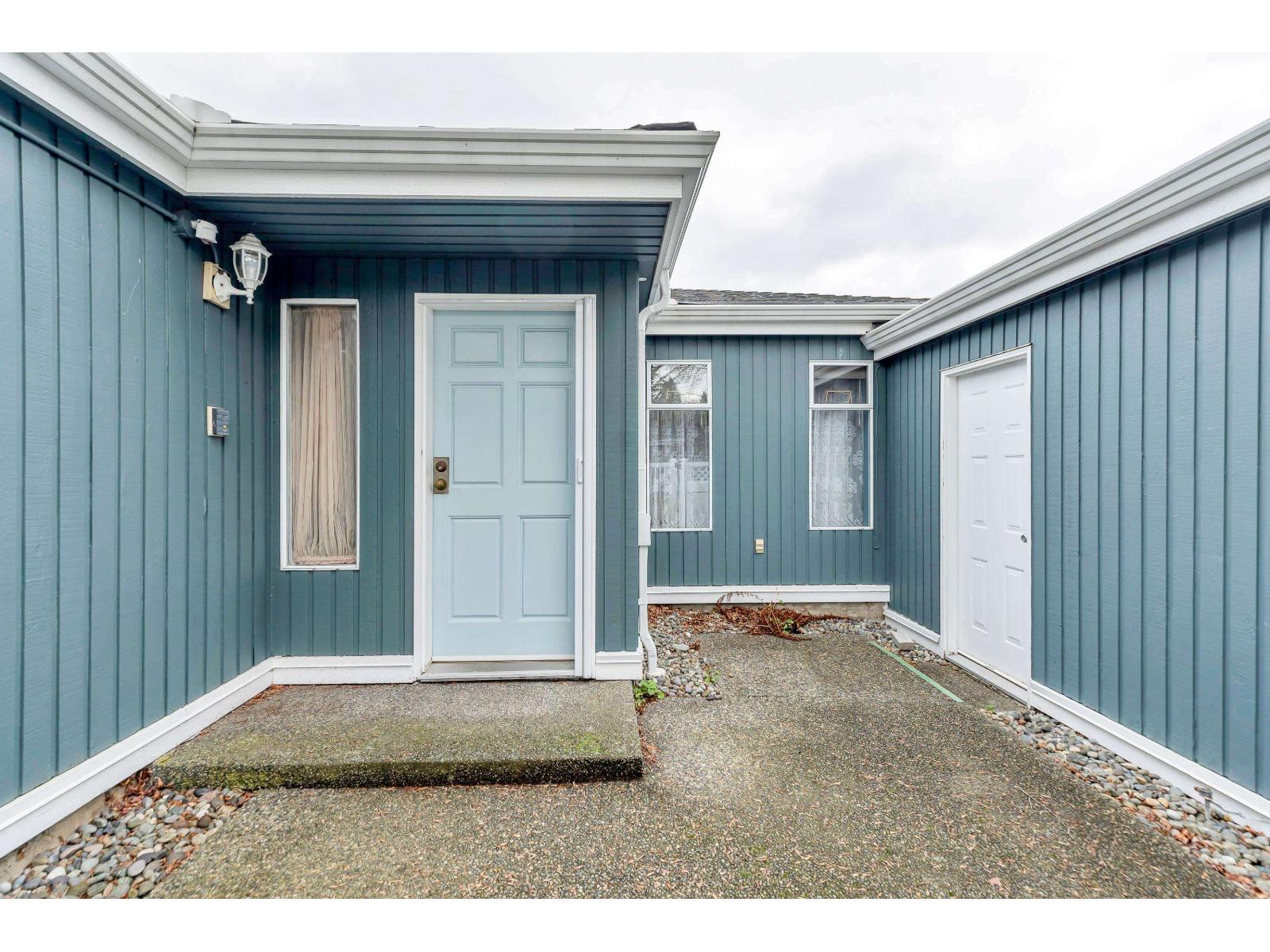 114 14271 18a Avenue, Surrey, British Columbia V4A 7N8 - Photo 4 - R3075399