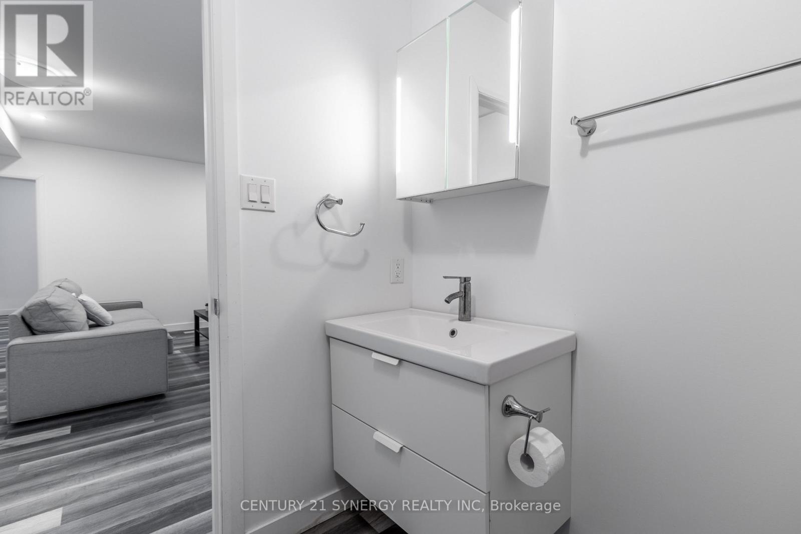 B - 865 Tavistock Road, Ottawa, Ontario  K2B 5N5 - Photo 11 - X12663186