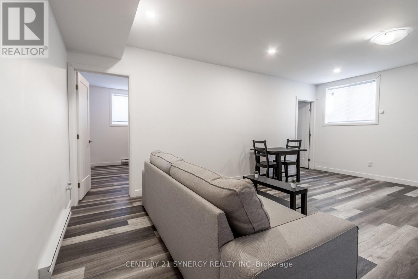 B - 865 Tavistock Road, Ottawa, Ontario  K2B 5N5 - Photo 5 - X12663186