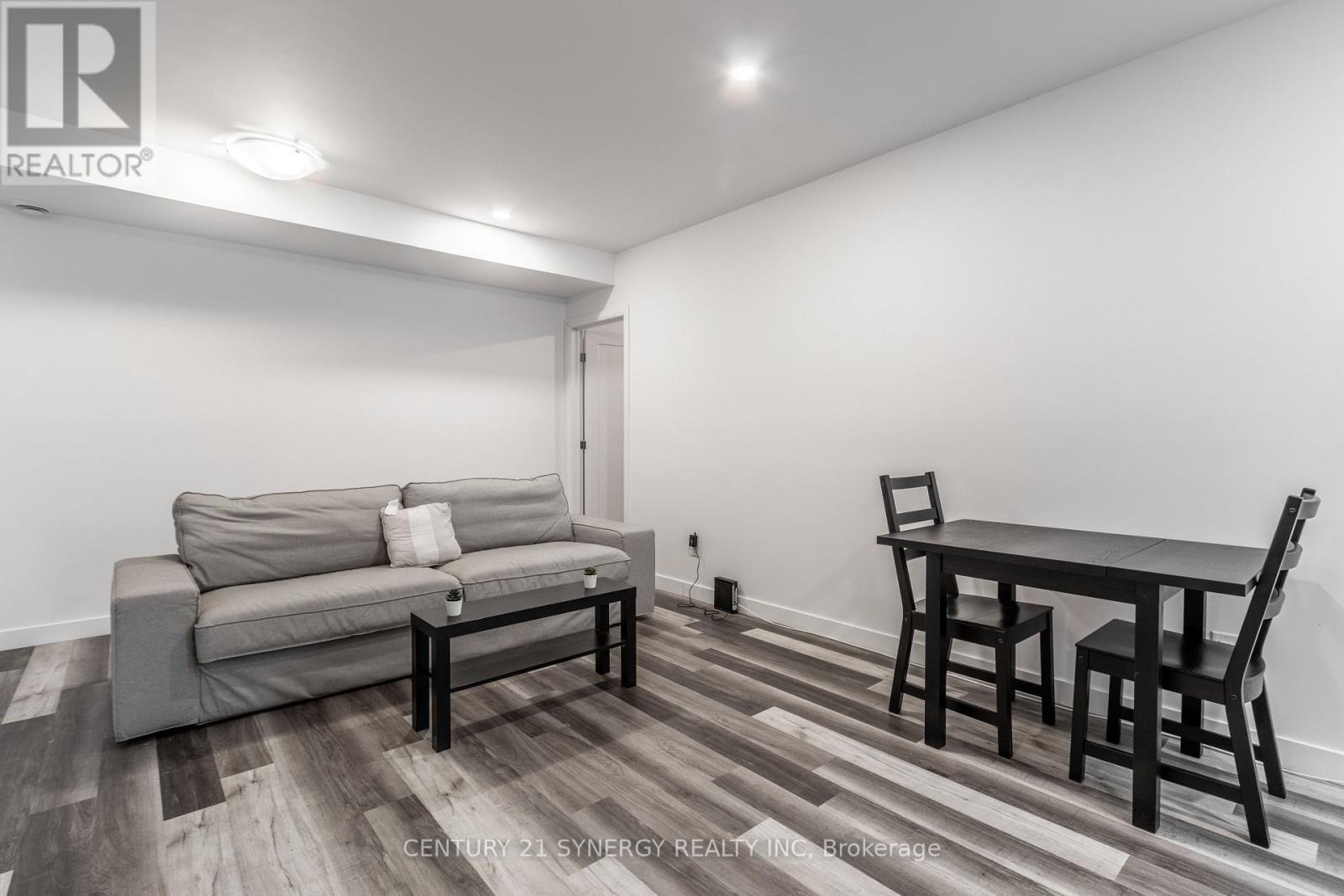 B - 865 Tavistock Road, Ottawa, Ontario  K2B 5N5 - Photo 8 - X12663186