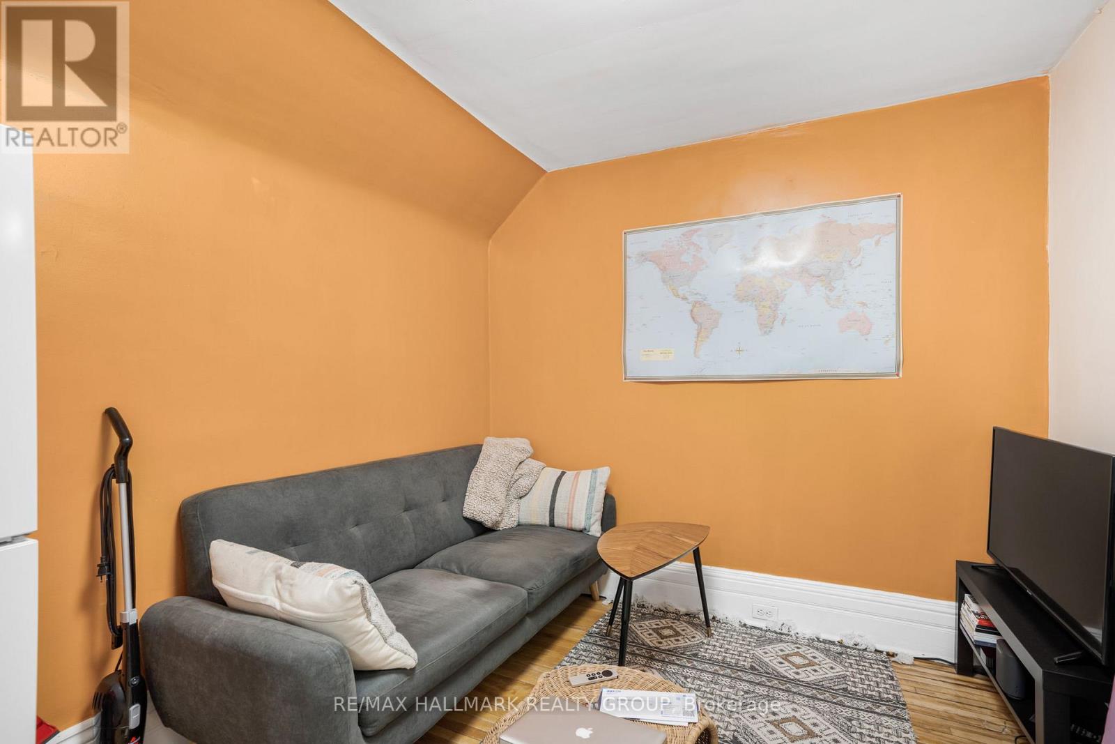 48 Louisa Street, Ottawa, Ontario  K1R 6Y8 - Photo 8 - X12663214