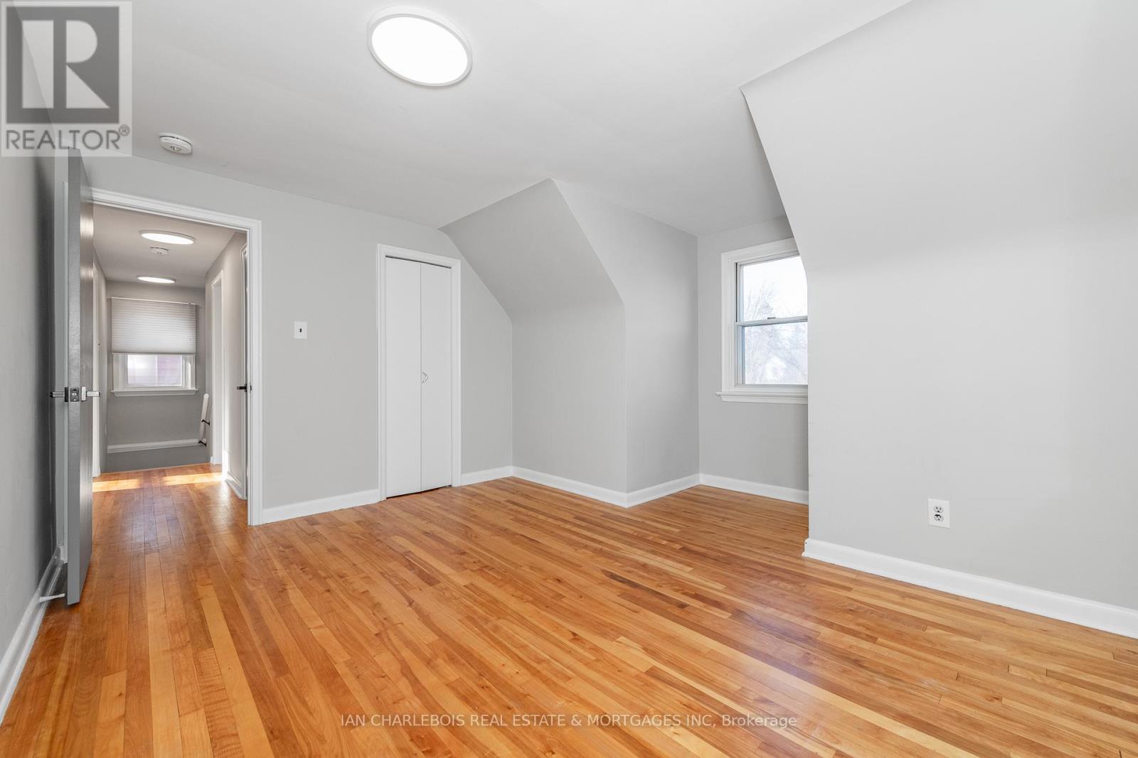 A - 810 Smyth Road, Ottawa, Ontario  K1G 1P3 - Photo 10 - X12663346