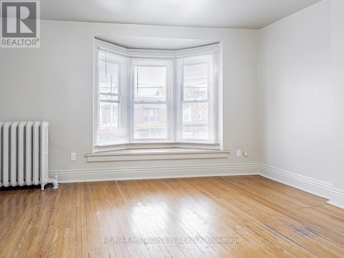 2229a Dundas Street W, Toronto, Ontario  M6R 1X6 - Photo 20 - W12662658