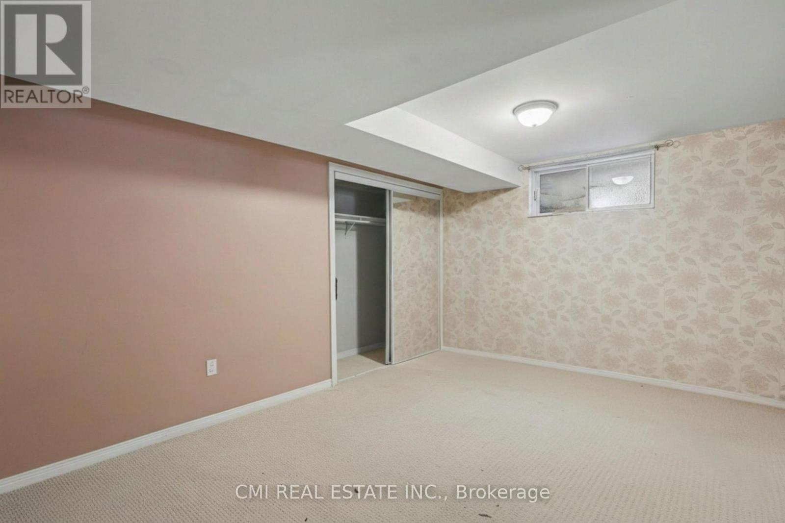 360 Culpepper Place, Waterloo, Ontario  N2L 5L3 - Photo 35 - X12523098