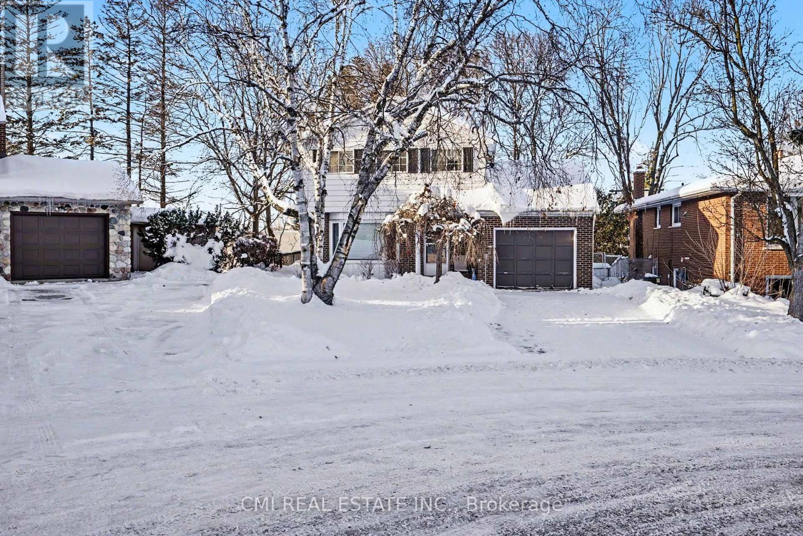 360 Culpepper Place, Waterloo, Ontario  N2L 5L3 - Photo 3 - X12523098