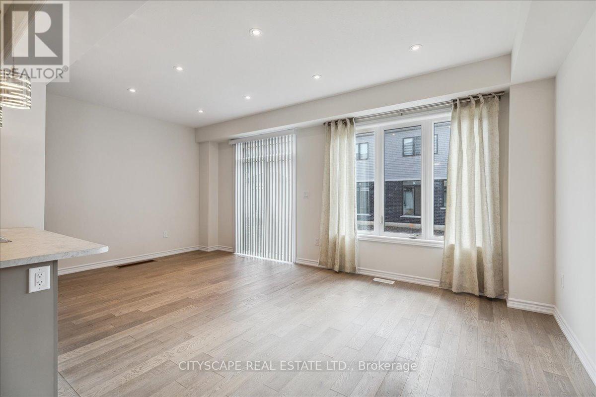 50 Whithorn Crescent, Haldimand, Ontario  N3W 0E5 - Photo 6 - X12592622